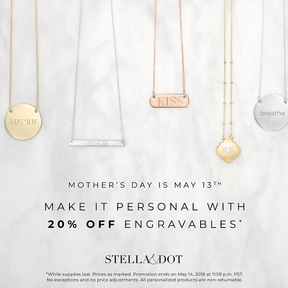 Personalized necklace for mom