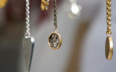My Recommended Place To Get a Personalized Necklace For Mom